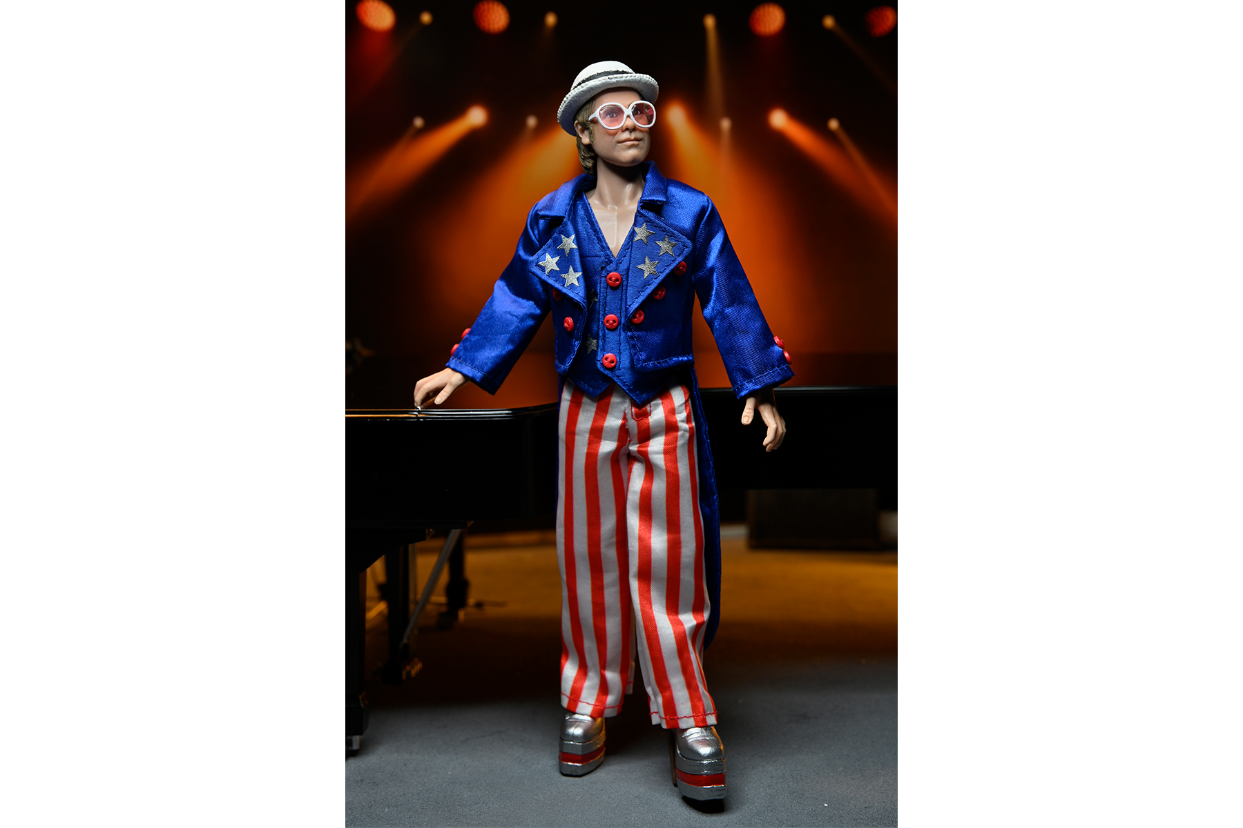 Neca - Elton John Live in '75 Deluxe Set - Retro Cloth Figurine Neca - Elton John Live in '75 Deluxe Set - Retro Cloth Figurine